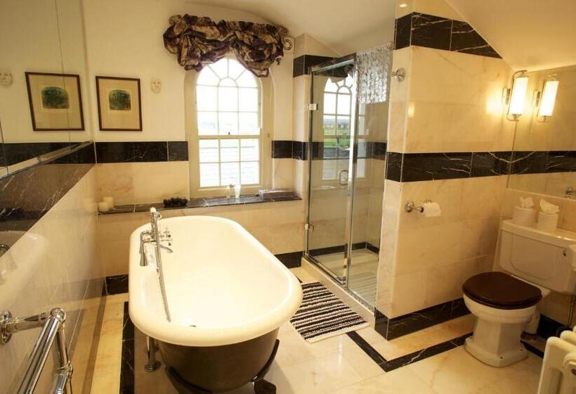 צימר Grange Manor