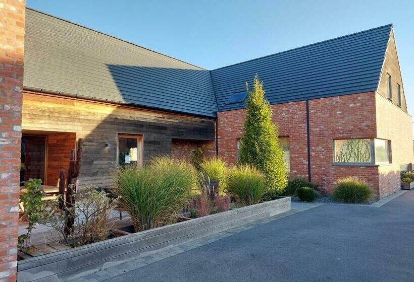 Bed and Breakfast La Couture Du Charme