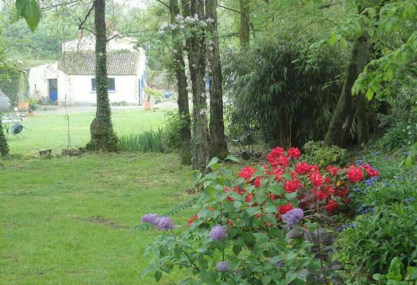 Bed and Breakfast La Petite Vallee