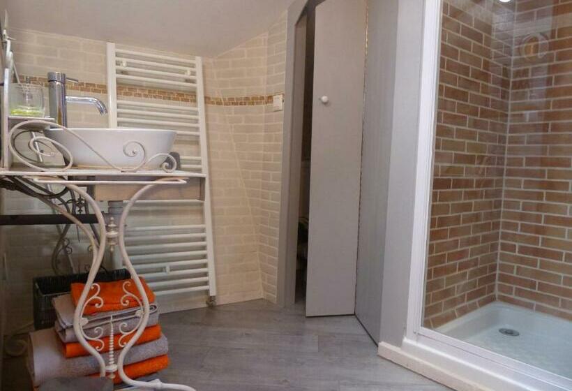 Bed and Breakfast La Petite Vallee