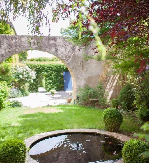 مبيت وإفطار Le Clos Du Perret