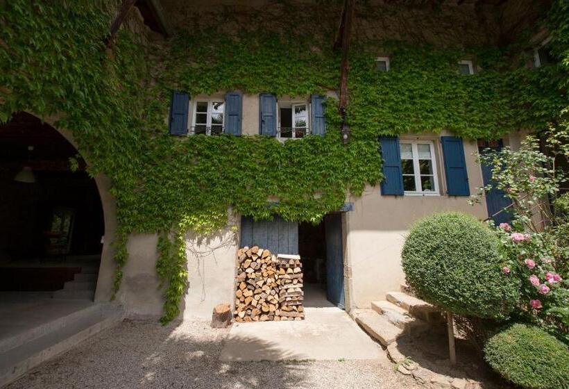 مبيت وإفطار Le Clos Du Perret