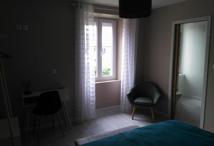 مبيت وإفطار Les Chambres D Odile