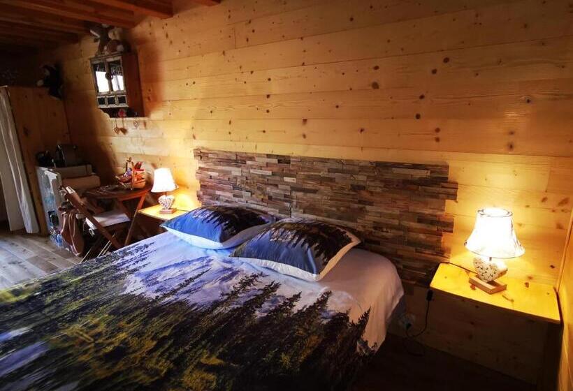 ベッドアンドブレックファースト Les Marmottes D Estenc