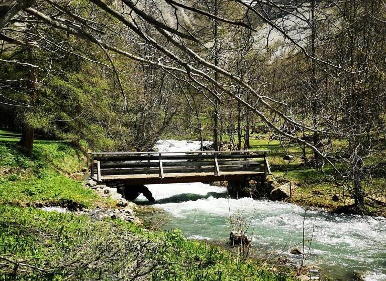 ベッドアンドブレックファースト Les Marmottes D Estenc