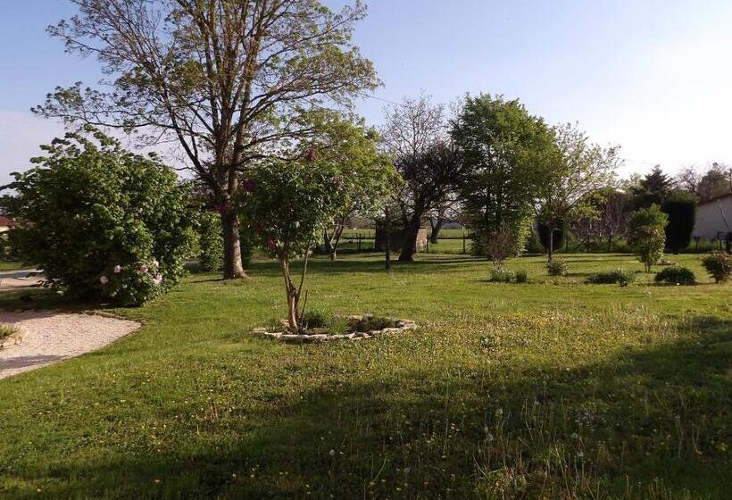 ベッドアンドブレックファースト Litdevin