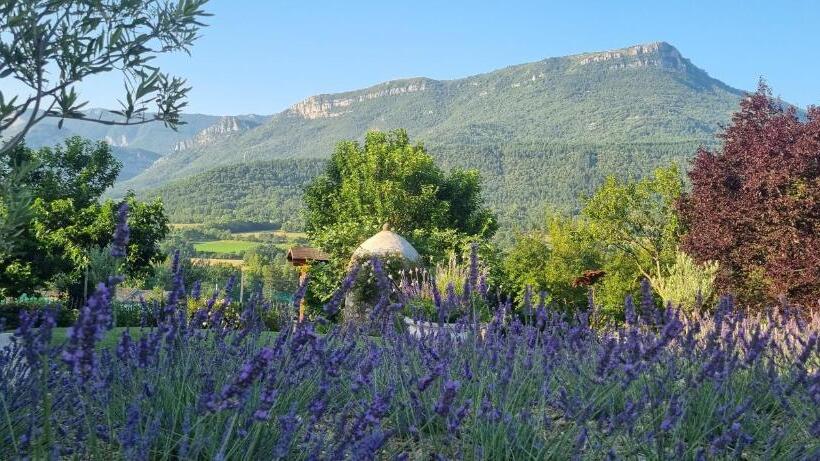 مبيت وإفطار Mas Tulipe De Soie