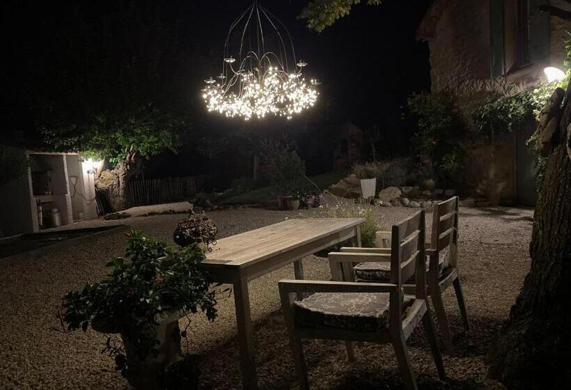 مبيت وإفطار Mas Tulipe De Soie