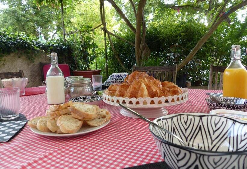 Bed and Breakfast Plume Et Pinceau