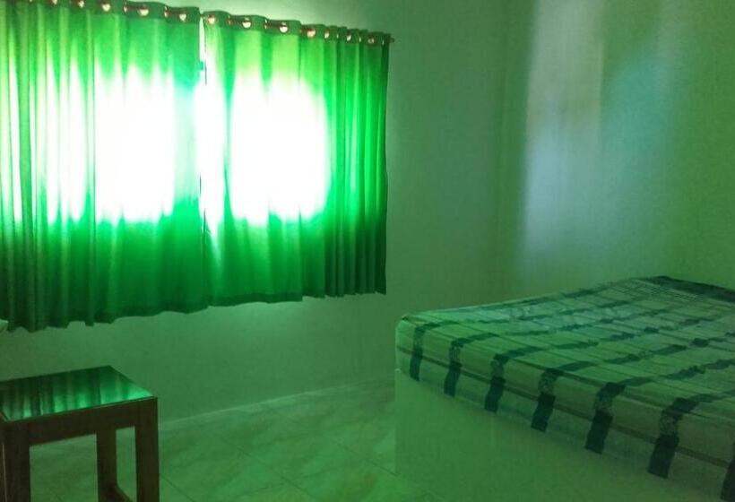 ベッドアンドブレックファースト Pulau Weh Sabang Marifi