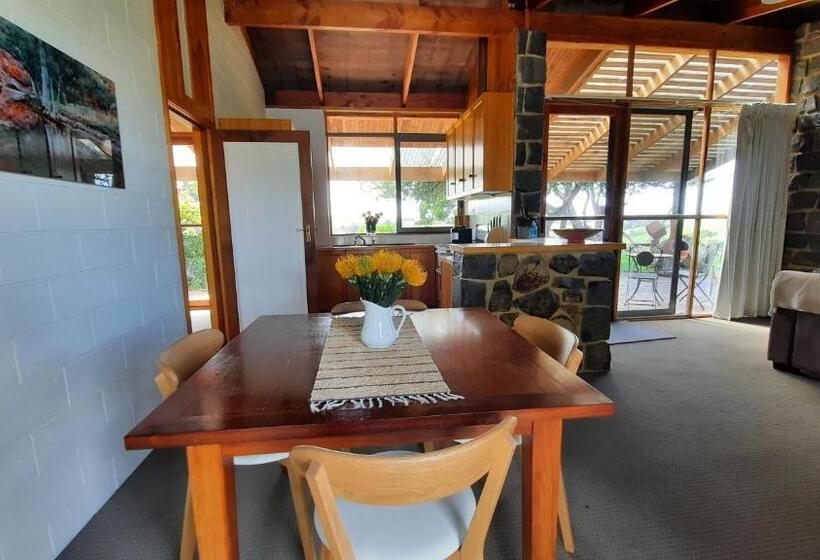 مبيت وإفطار Rockbank Retreat