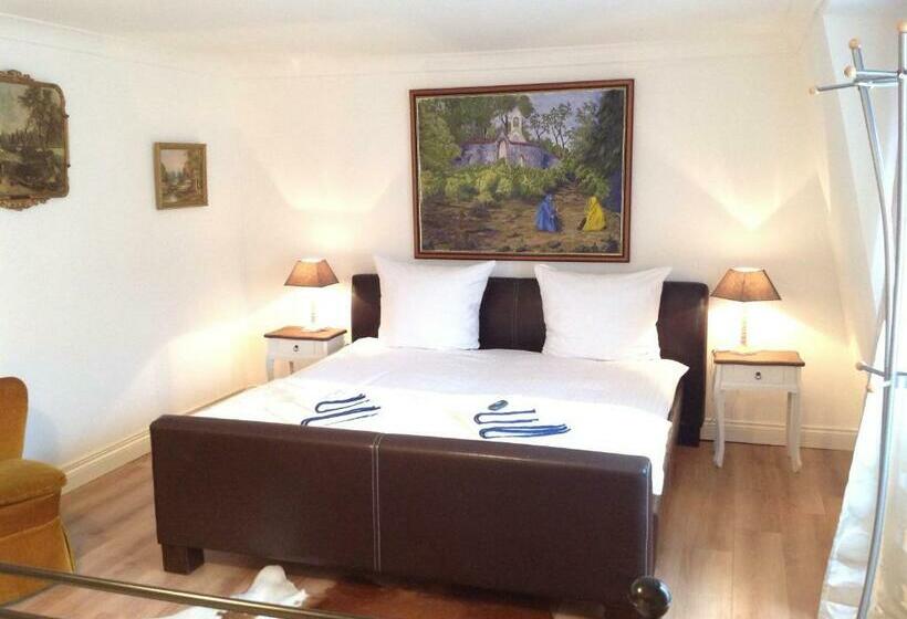 민박 Royal Guest House