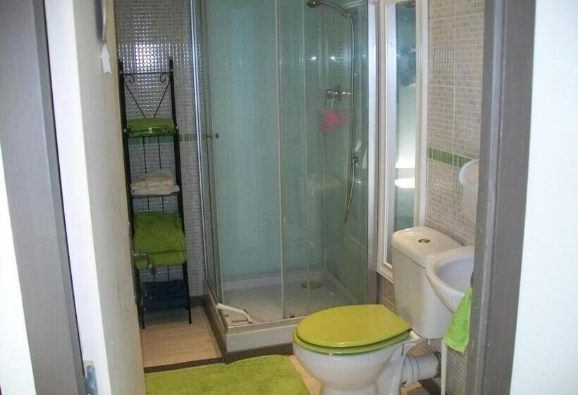 ベッドアンドブレックファースト Stone Cottage