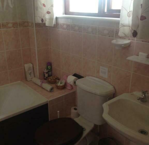 Bed and Breakfast Trecorme Barton