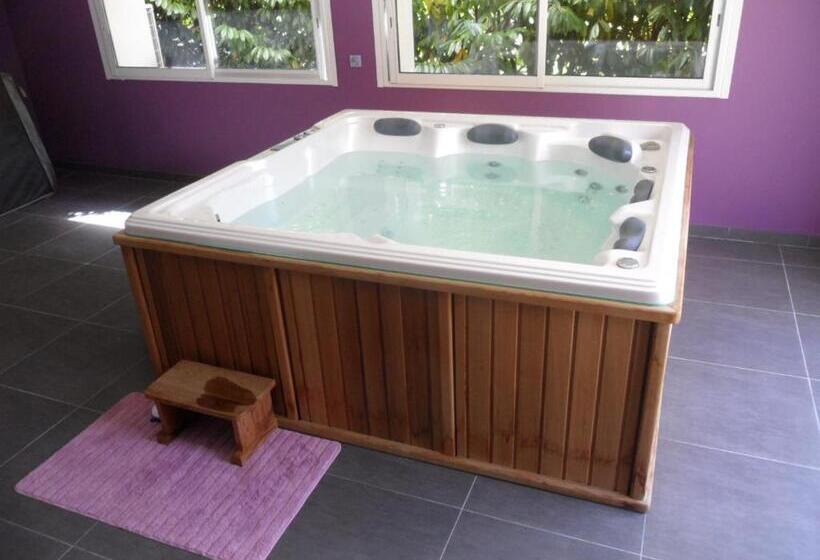 צימר Villa Dikaria