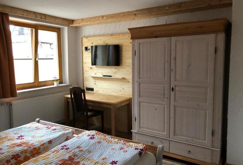 Ferienwohnung & Pension Brückner