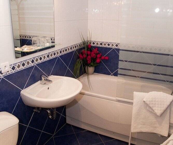 Отель A L étoile D Or