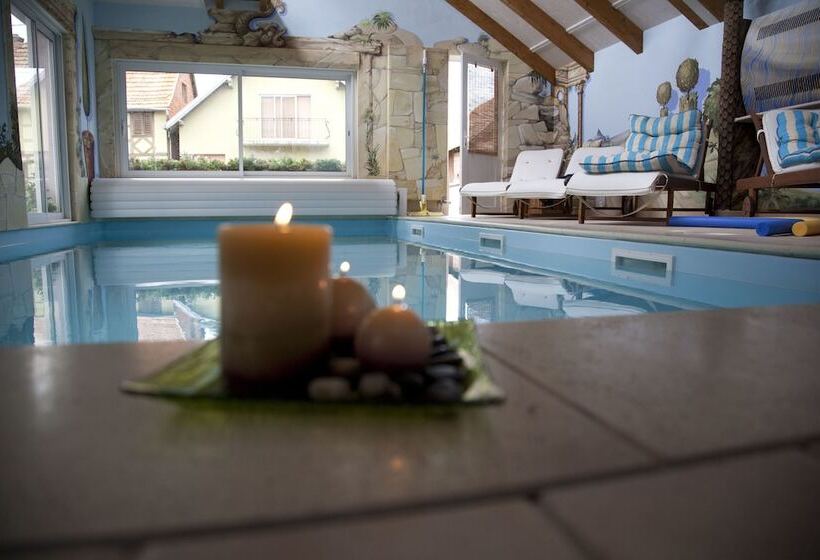 Отель A L étoile D Or