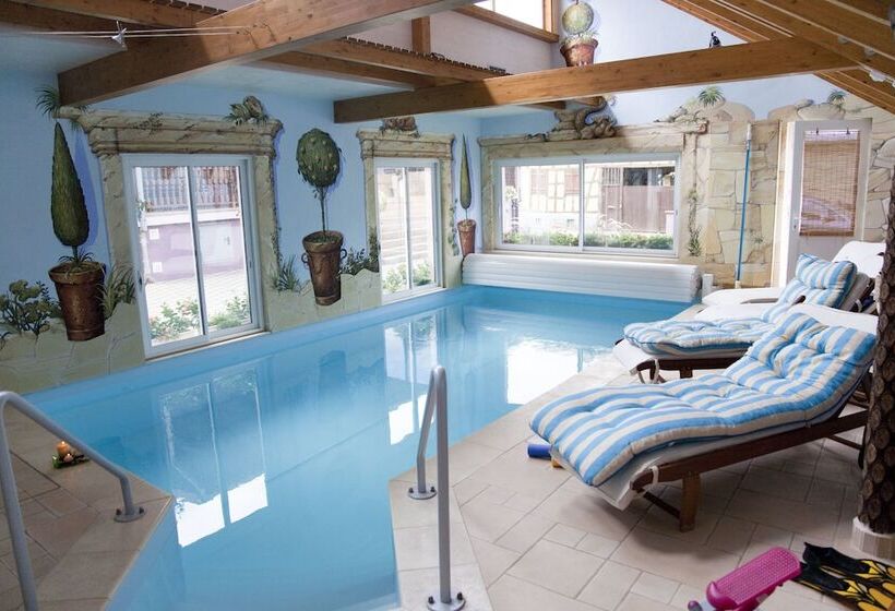 Отель A L étoile D Or