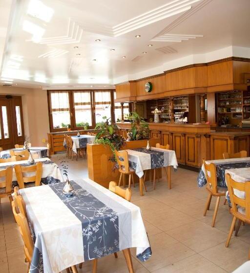 Отель A L étoile D Or