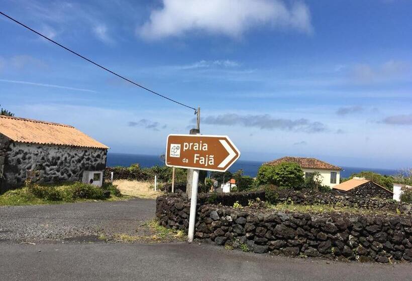 فندق Adelaide House