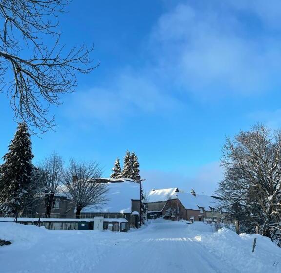 호텔 Auberge Du Cezallier