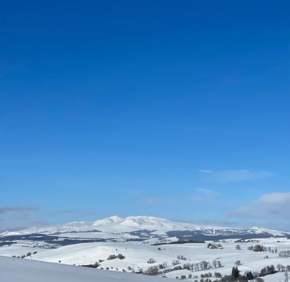 酒店 Auberge Du Cezallier