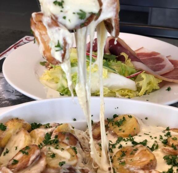 酒店 Auberge Du Cezallier