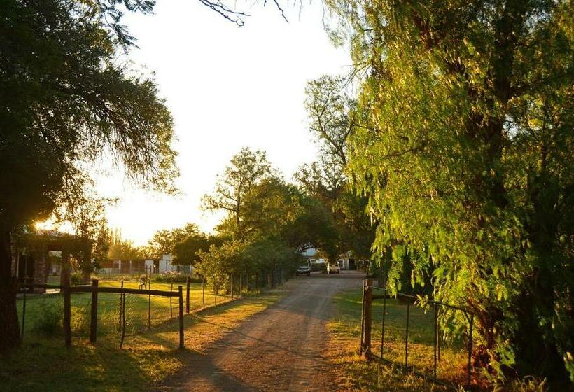 فندق Beaconsfield Farm