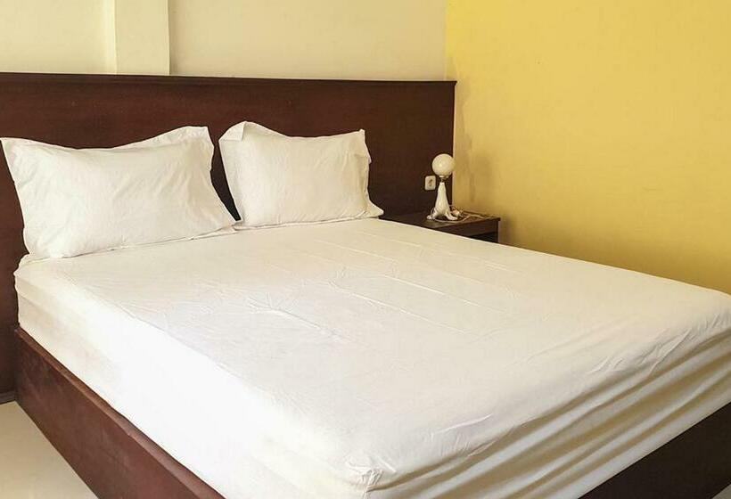 ホテル Bromo 22 Homestay Syariah Near Terminal Bayuangga Probolinggo Mitra Reddoorz