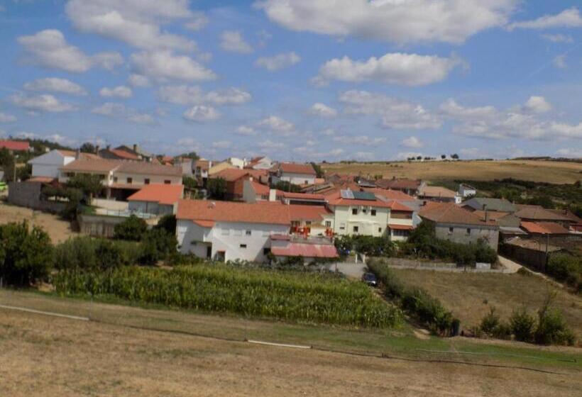 هتل Casarao Dos Reis