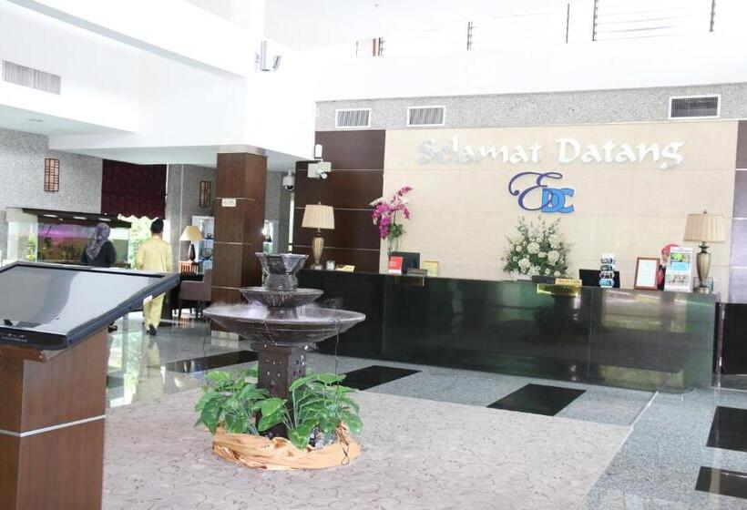 בית מלון כפרי Edc Uum Sintok