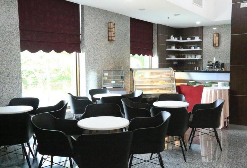 فندق Edc Uum Sintok