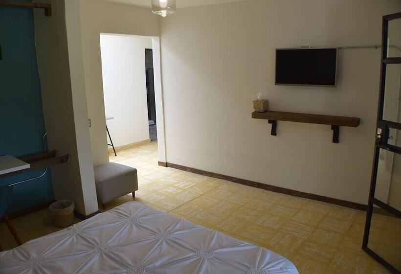 فندق Finca Del Pomar