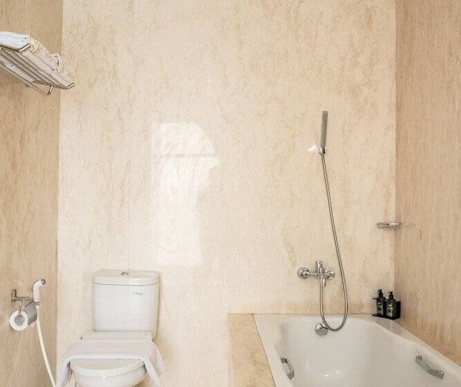 Goldvitel Hotel Surabaya