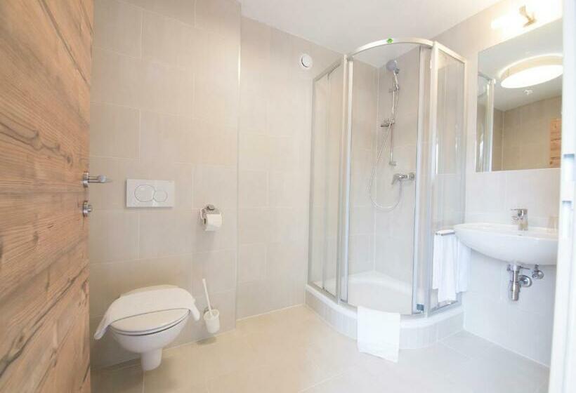 فندق Landgasthof Zum Goldenen Hirschen