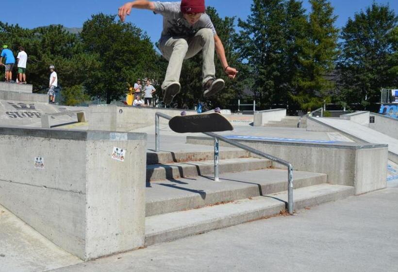 Hotell Lintharena Ag