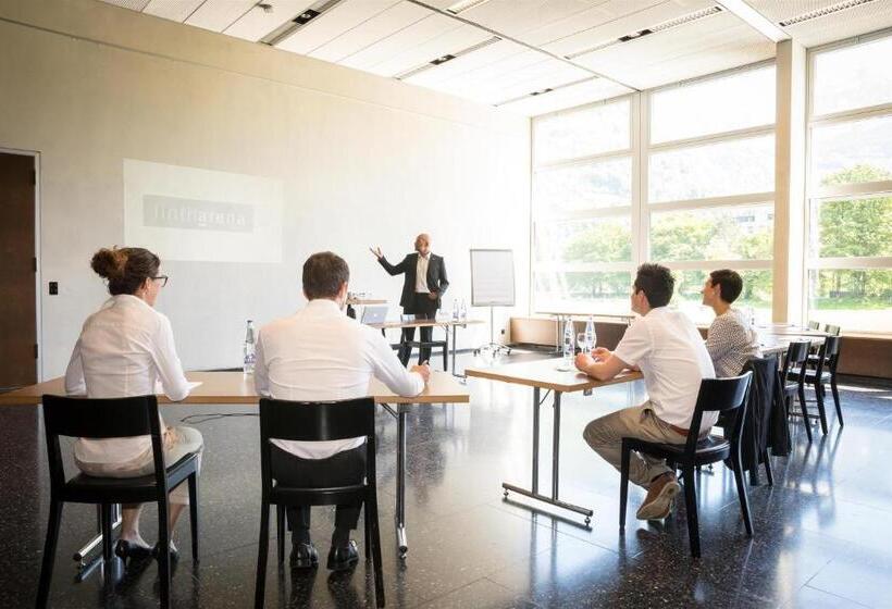 Hotell Lintharena Ag