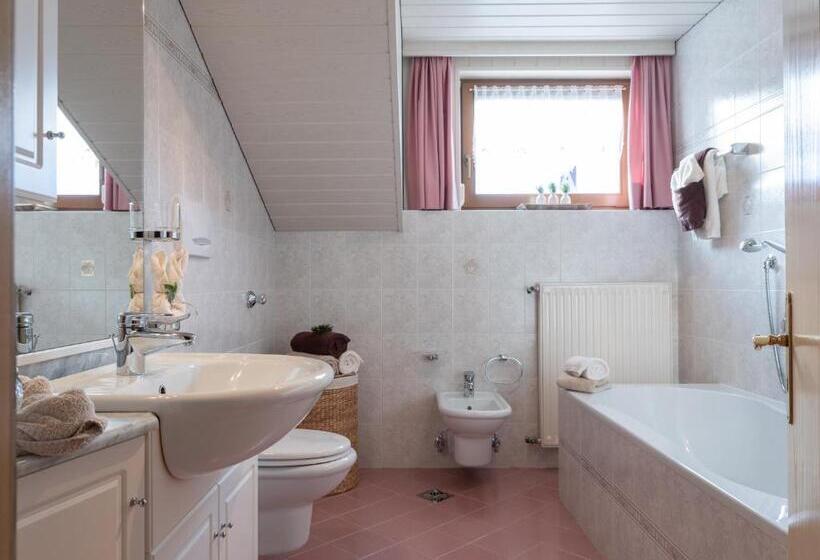 בית מלון כפרי Marenklhof