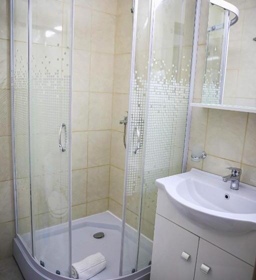 酒店 Pensiunea Lucian