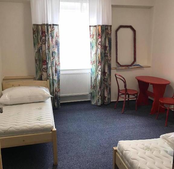 호텔 Pod Stráží