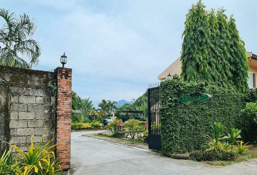 בית מלון כפרי Reddoorz @ Le Verde Lodge Pampanga