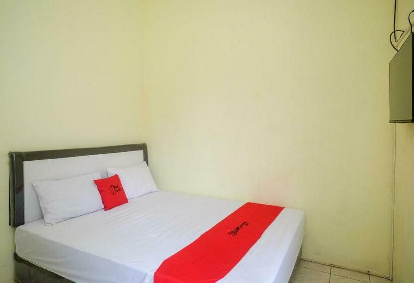ホテル Reddoorz Syariah Near Rs Permata Medika Ngaliyan Semarang