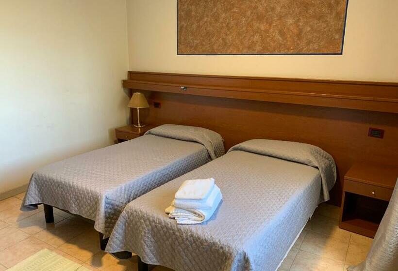 בית מלון כפרי Regina