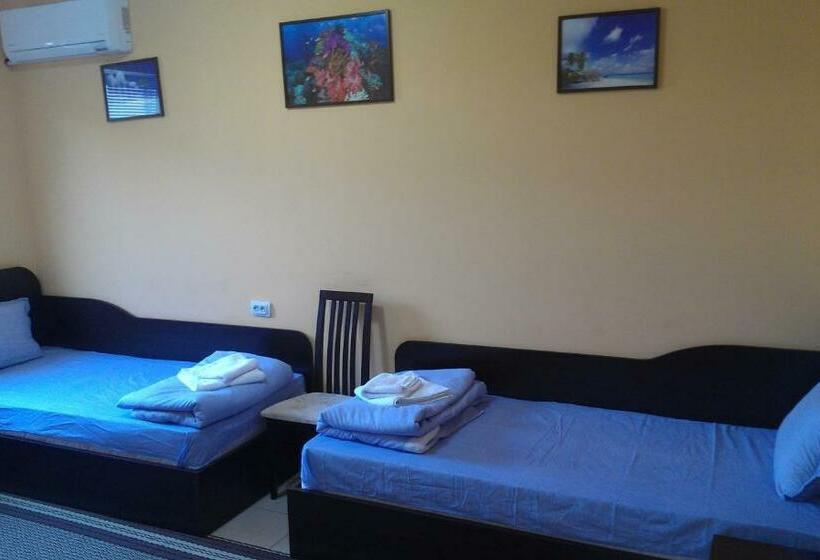 בית מלון כפרי Royal