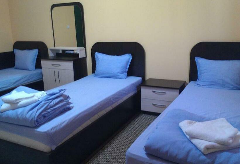 בית מלון כפרי Royal