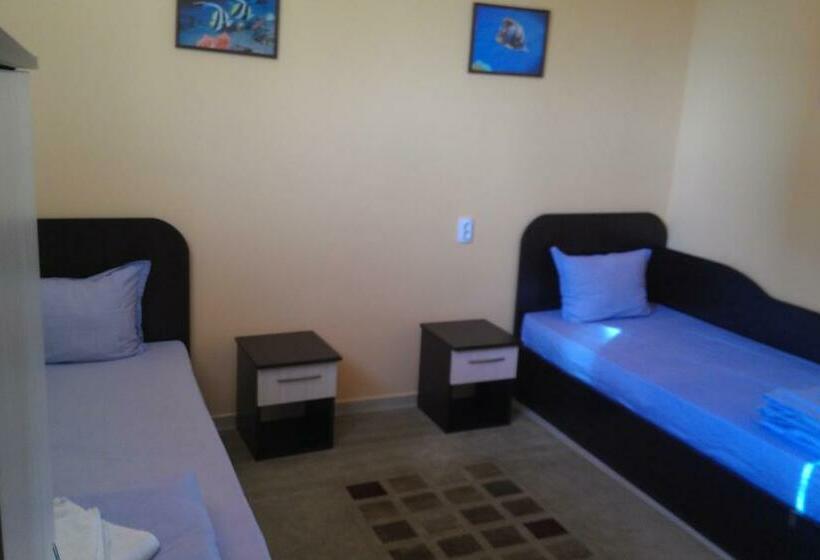 בית מלון כפרי Royal