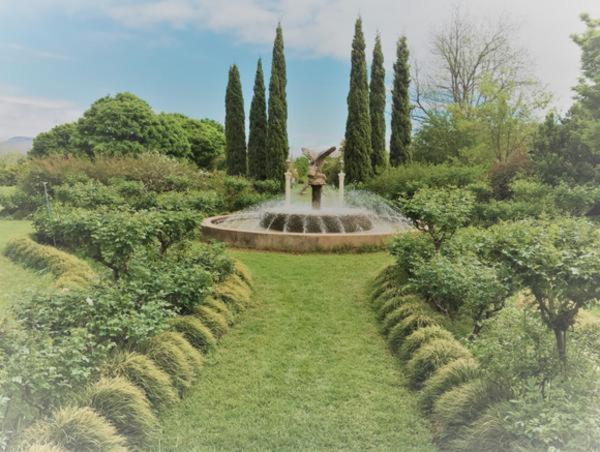 فندق Sanctuary Guest & Adventure Farm