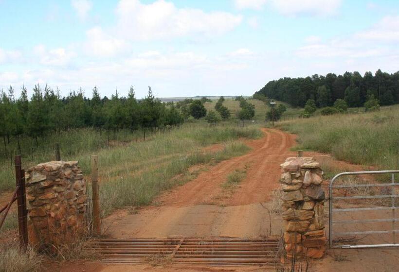 בית מלון כפרי Suikerbosskuur Rondavel & Chalet