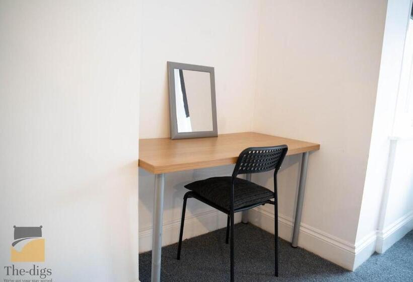 Monthly Stay Offer   En Suite   Kitchenette